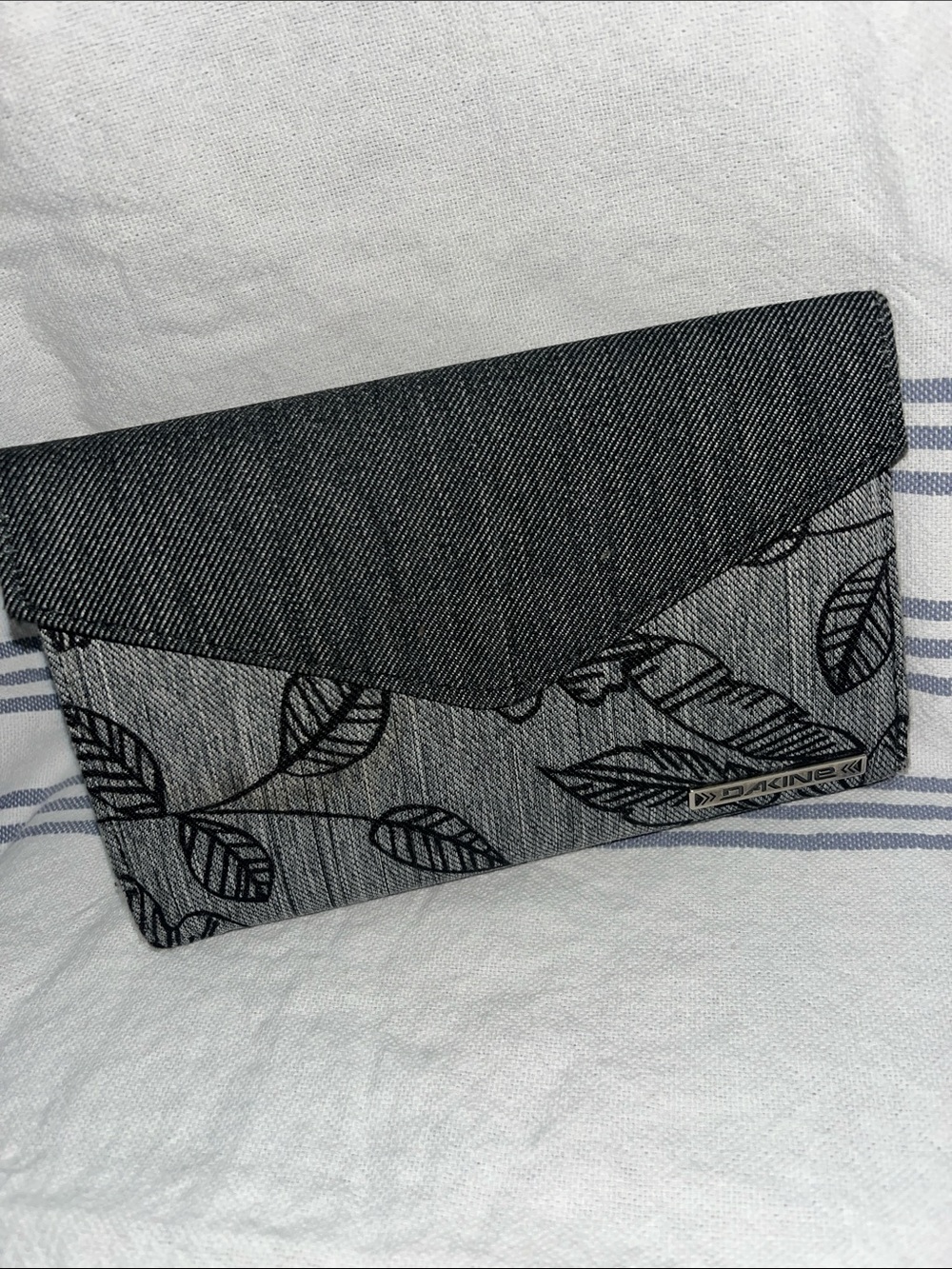 Dakine Wallet - Picture 2 of 5